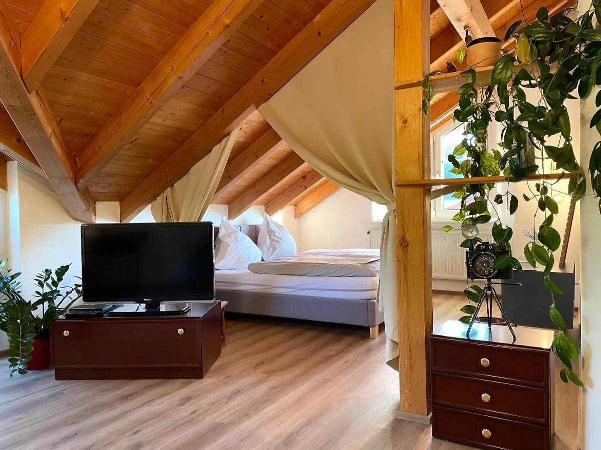 Apartment Kuschelige Ferienwohnung Mit Balkon & Free Wifi Buchenberg  Germany